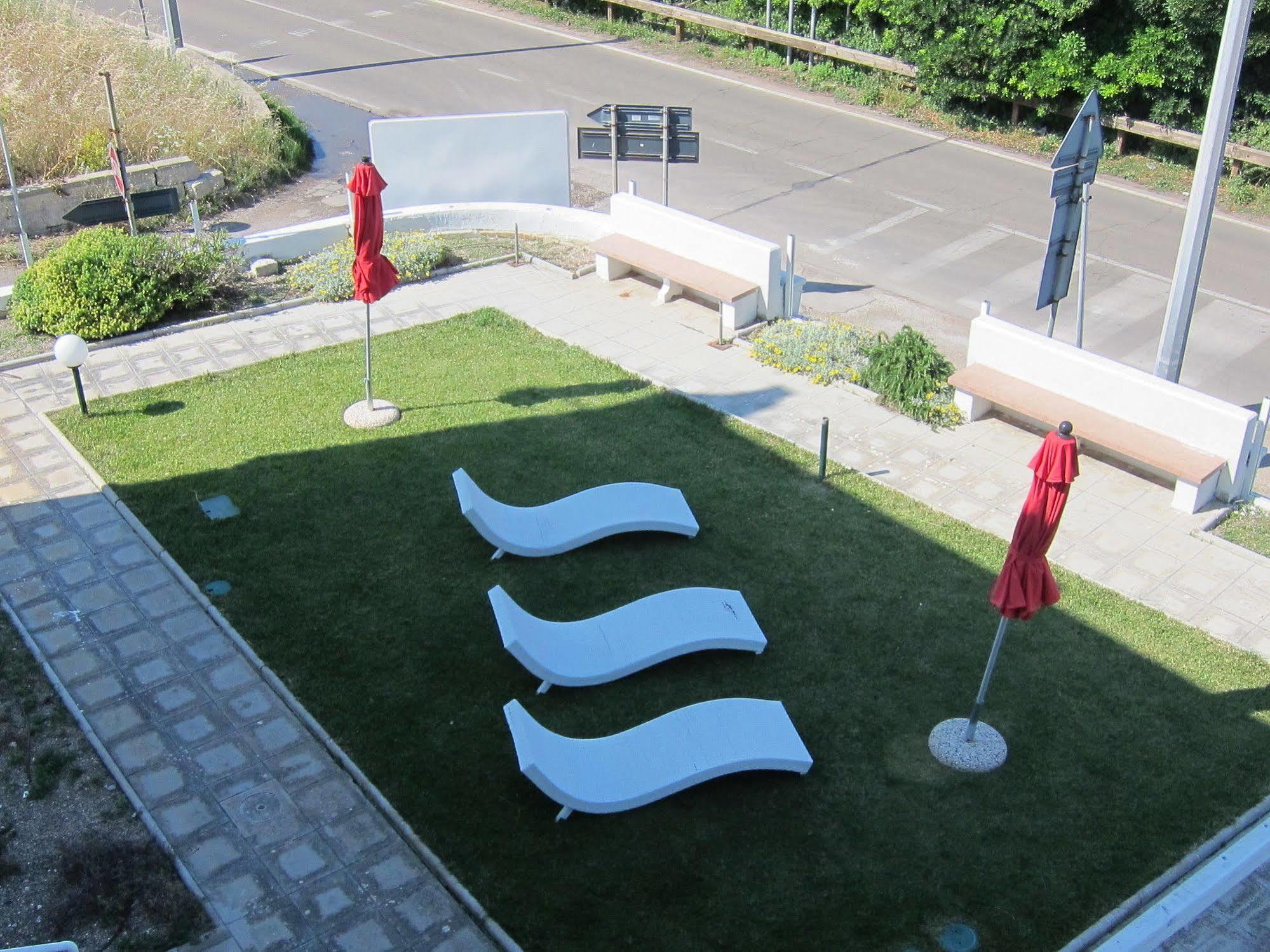 Oasis Park Hotel Torre dell'Orso Exteriör bild